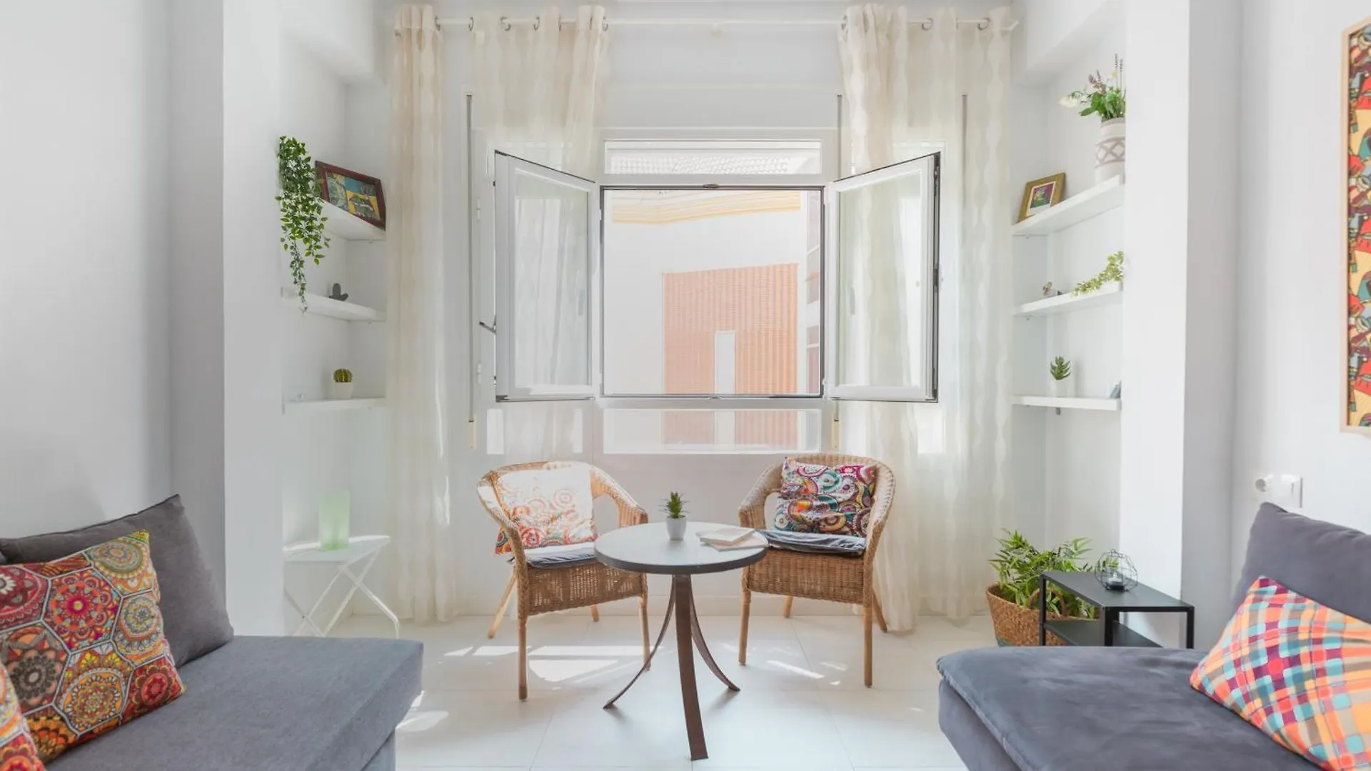 Santa Lucia - 1 Bedroom Apartment In The Heart Of The City Centre Málaga Espagne