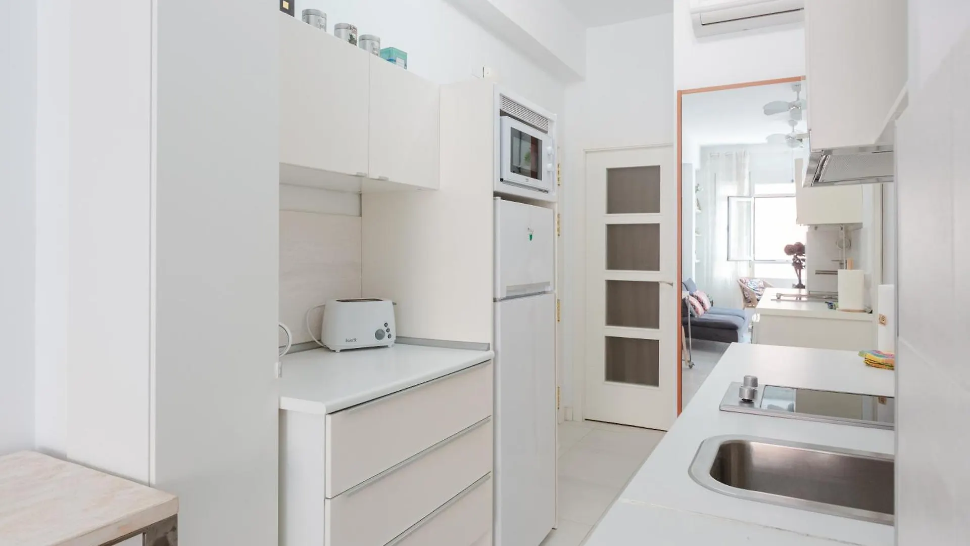 Santa Lucia - 1 Bedroom Apartment In The Heart Of The City Centre Malaga