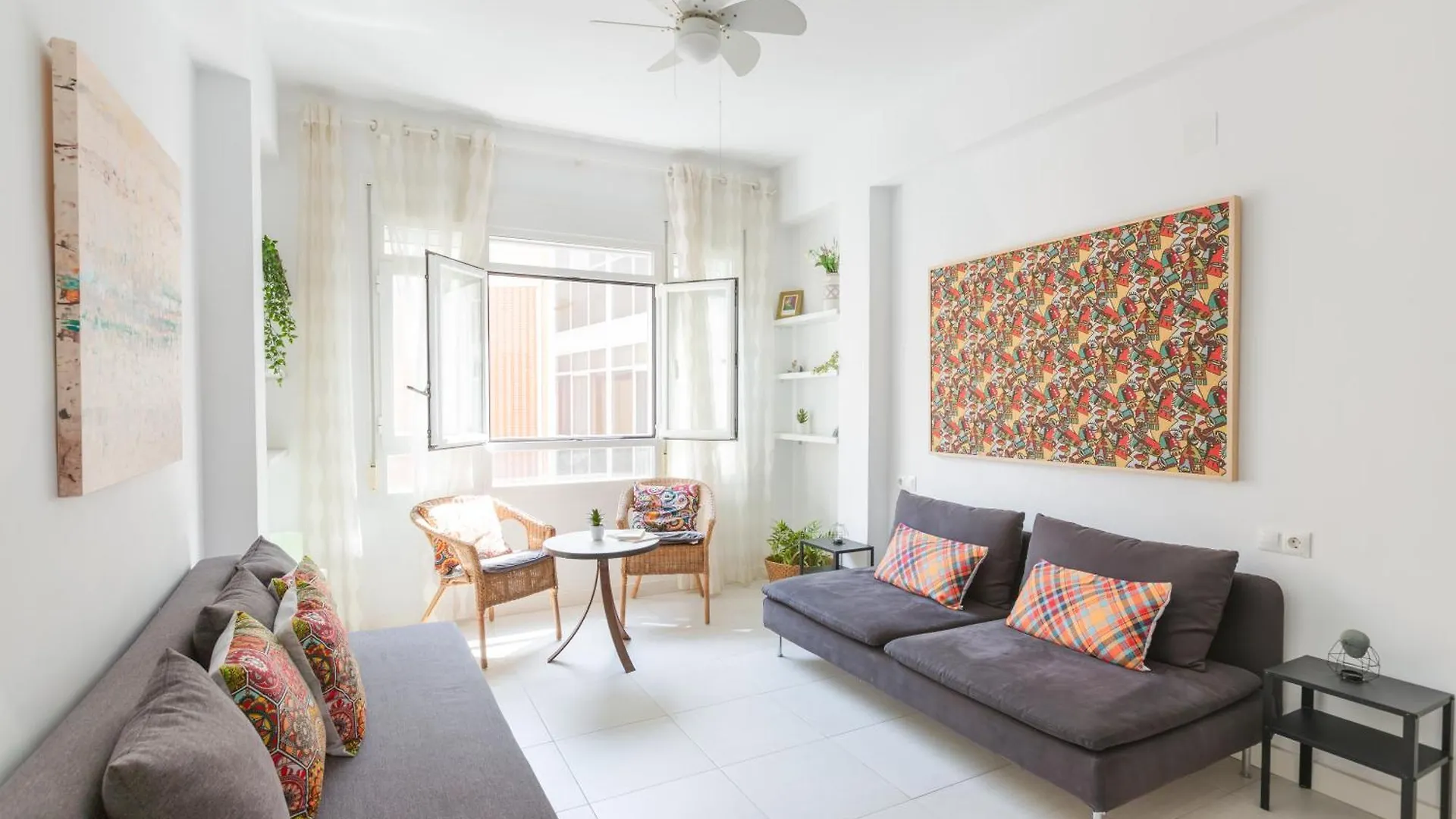 Santa Lucia - 1 Bedroom Apartment In The Heart Of The City Centre Malaga