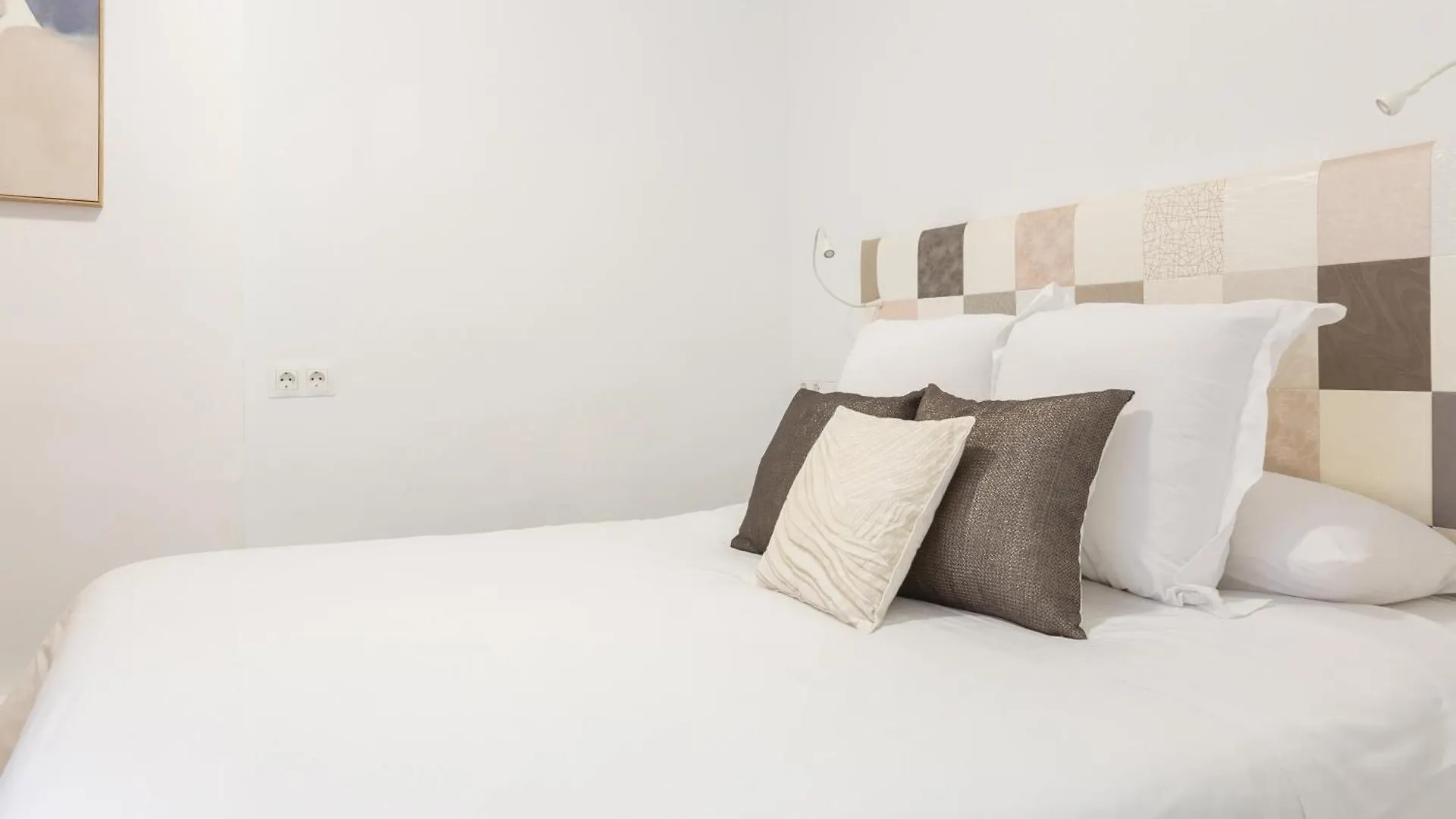 Santa Lucia - 1 Bedroom Apartment In The Heart Of The City Centre Malaga