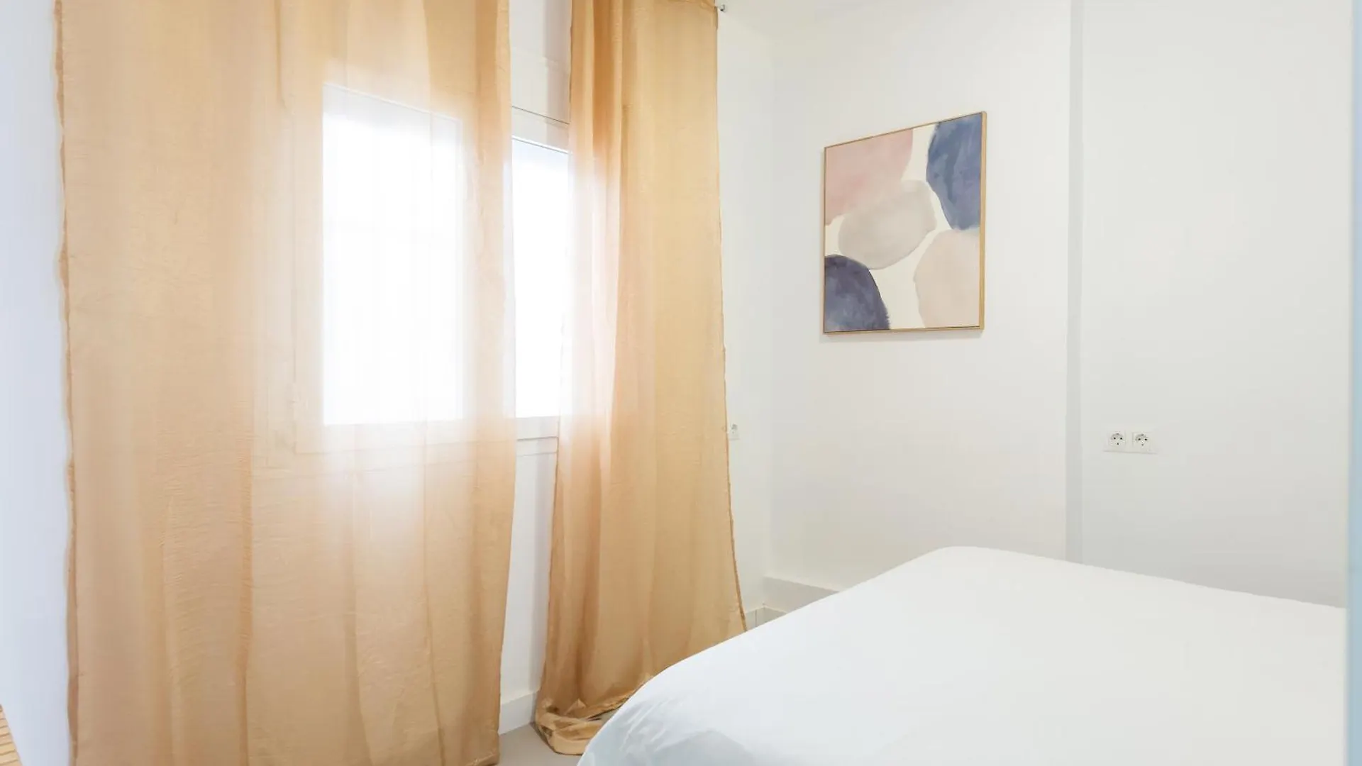 Santa Lucia - 1 Bedroom Apartment In The Heart Of The City Centre Malaga