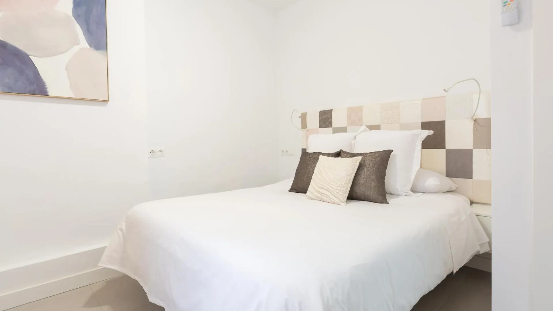 Santa Lucia - 1 Bedroom Apartment In The Heart Of The City Centre Malaga