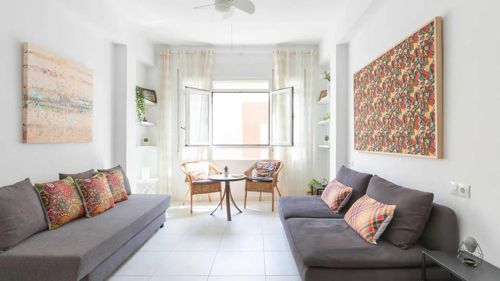 Santa Lucia - 1 Bedroom Apartment In The Heart Of The City Centre Malaga